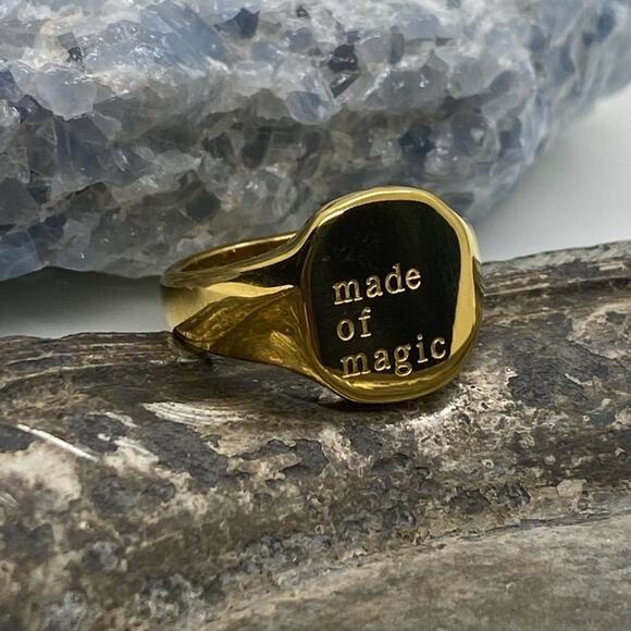NEW Made Of Magic Signet Ring - Picture 4 of 10